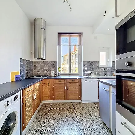아파트 Spacieux Et Confort Avec Balcon 클레르몽페랑